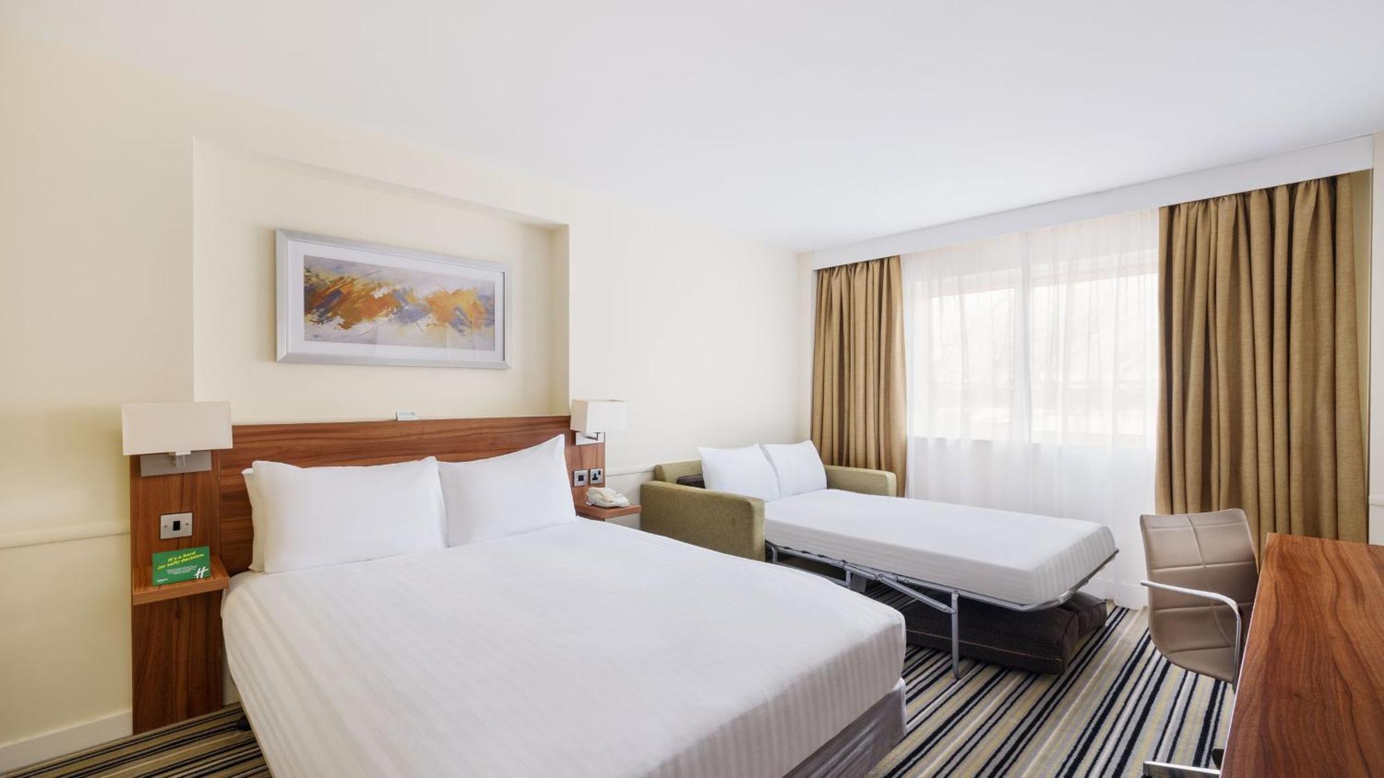 Holiday Inn Swindon By Ihg Exterior foto