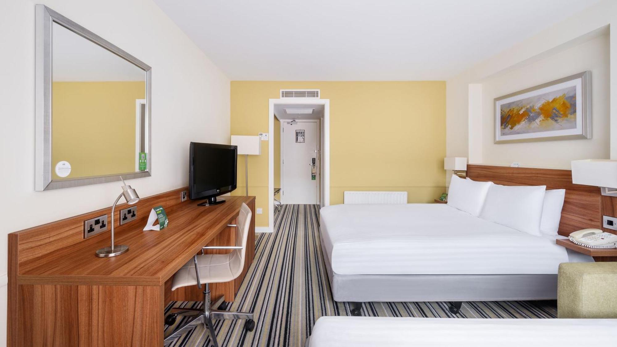 Holiday Inn Swindon By Ihg Exterior foto