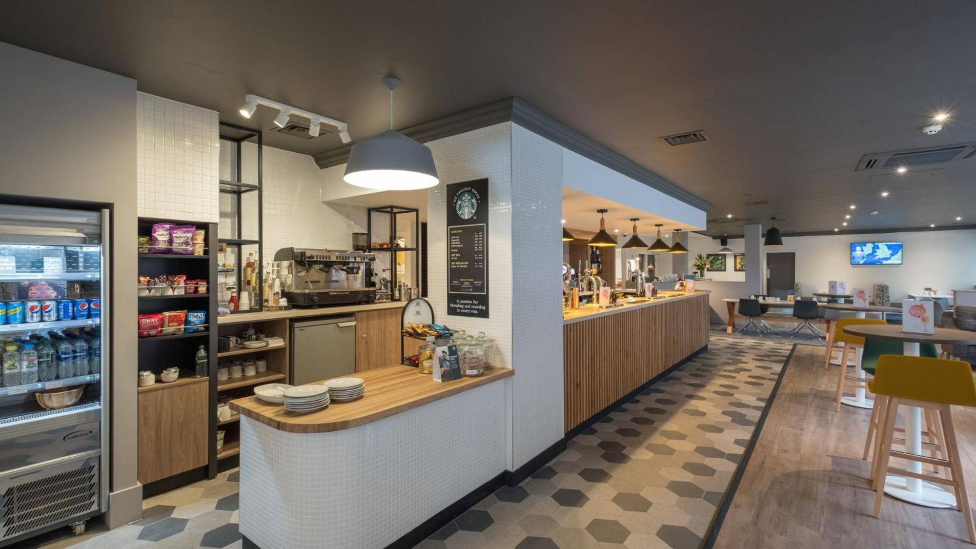 Holiday Inn Swindon By Ihg Exterior foto